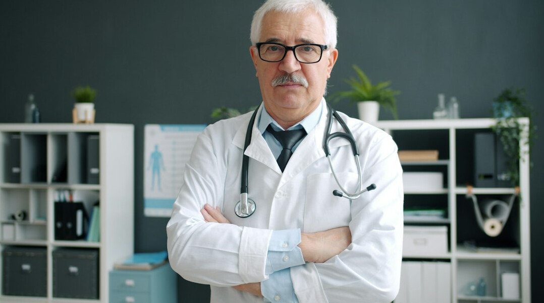 senior doctor visit