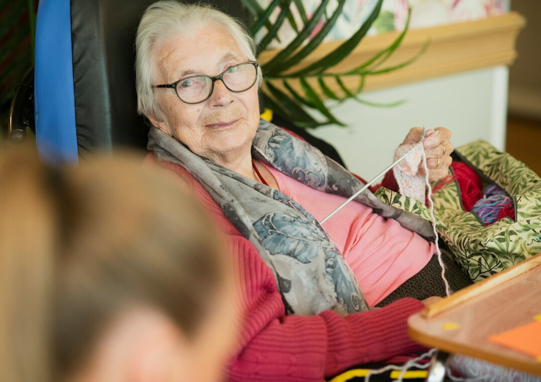 seniors doing crafts workshop